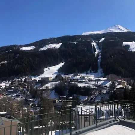 Grenzberg, - Rooftop