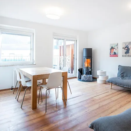 Grenzberg, - Rooftop